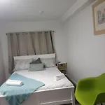 Forbes Grove Budget Private Rooms